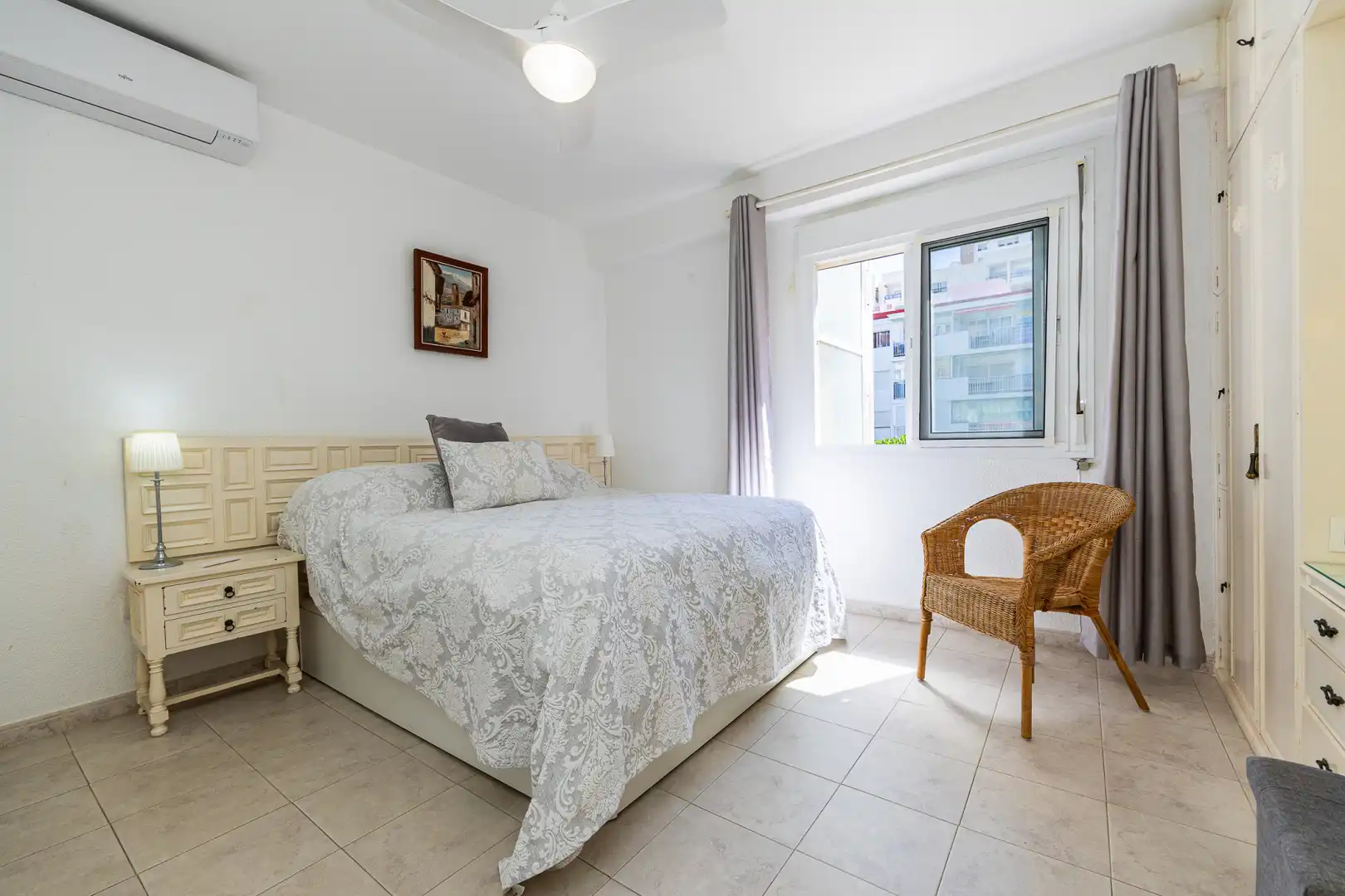 Bedroom of Apartments for sale in Fuengirola  with Air Conditioner, Terrace and Swimming Pool