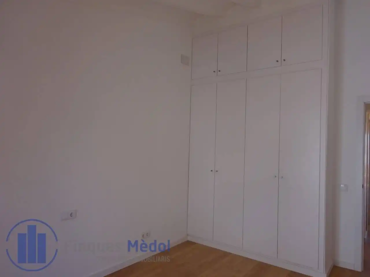 Habitación de Ático de alquiler en Tarragona con Aire acondicionado, Calefacción y Parquet