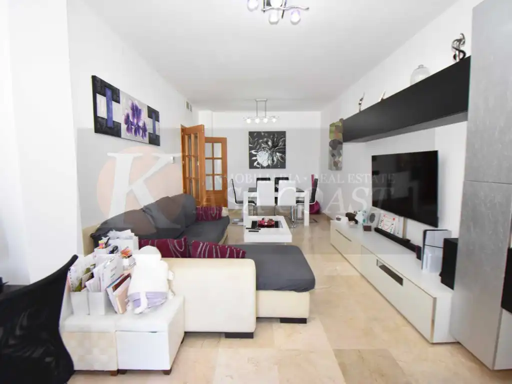 Living room of Flat for sale in Mijas  with Air Conditioner, Private garden and Terrace