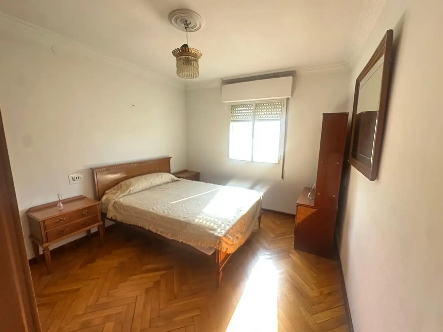 Habitación de Piso en venta en Ourense Capital  con Calefacción