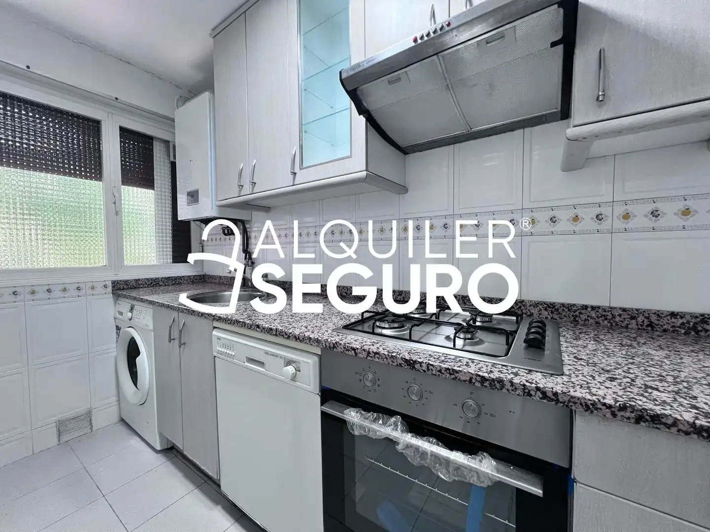 Cocina de Piso de alquiler en Madrid con Aire acondicionado, Calefacción y Amueblado