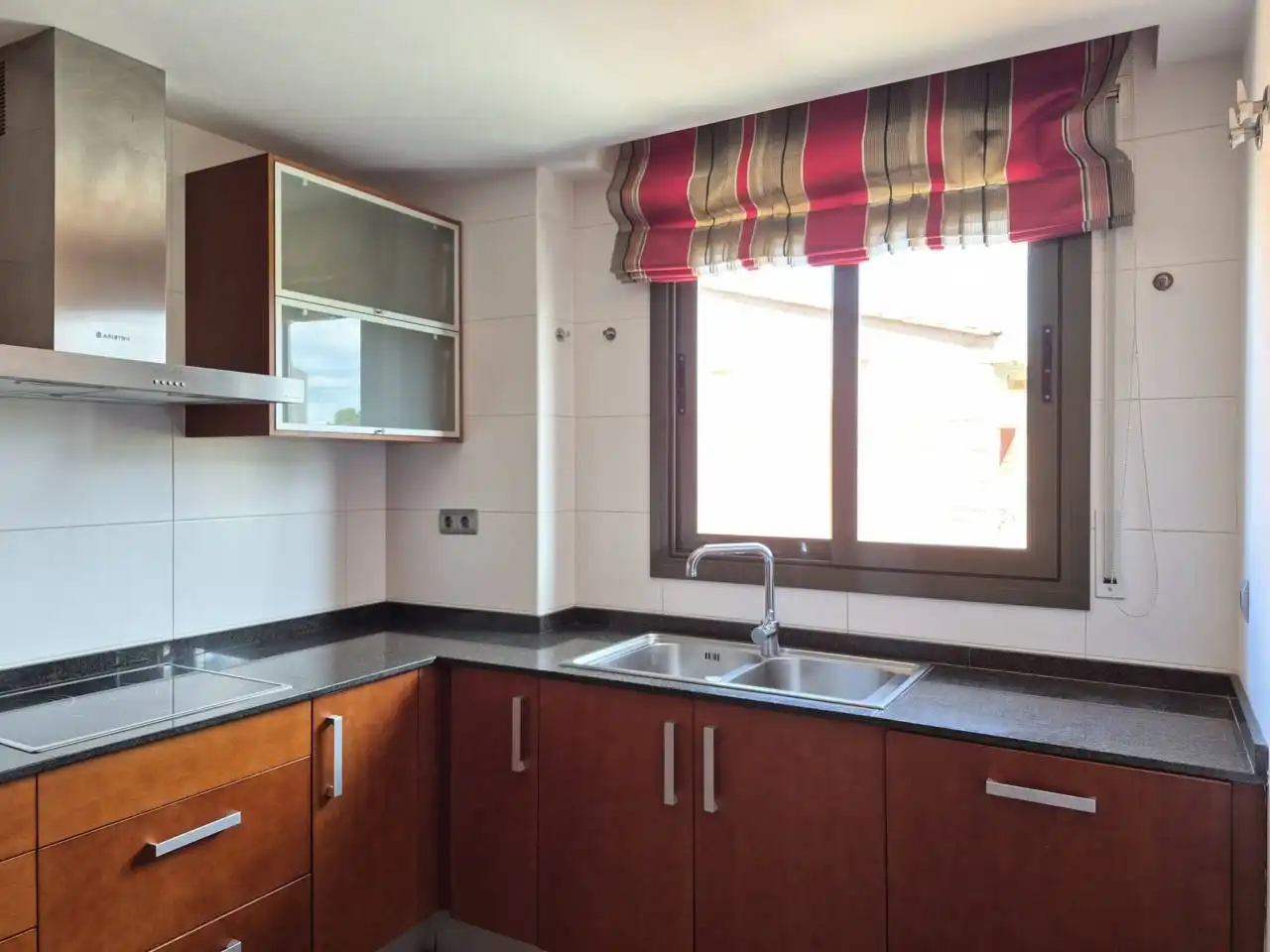 Cuina de Pis en venda en Terrassa amb Aire condicionat, Calefacció i Parquet