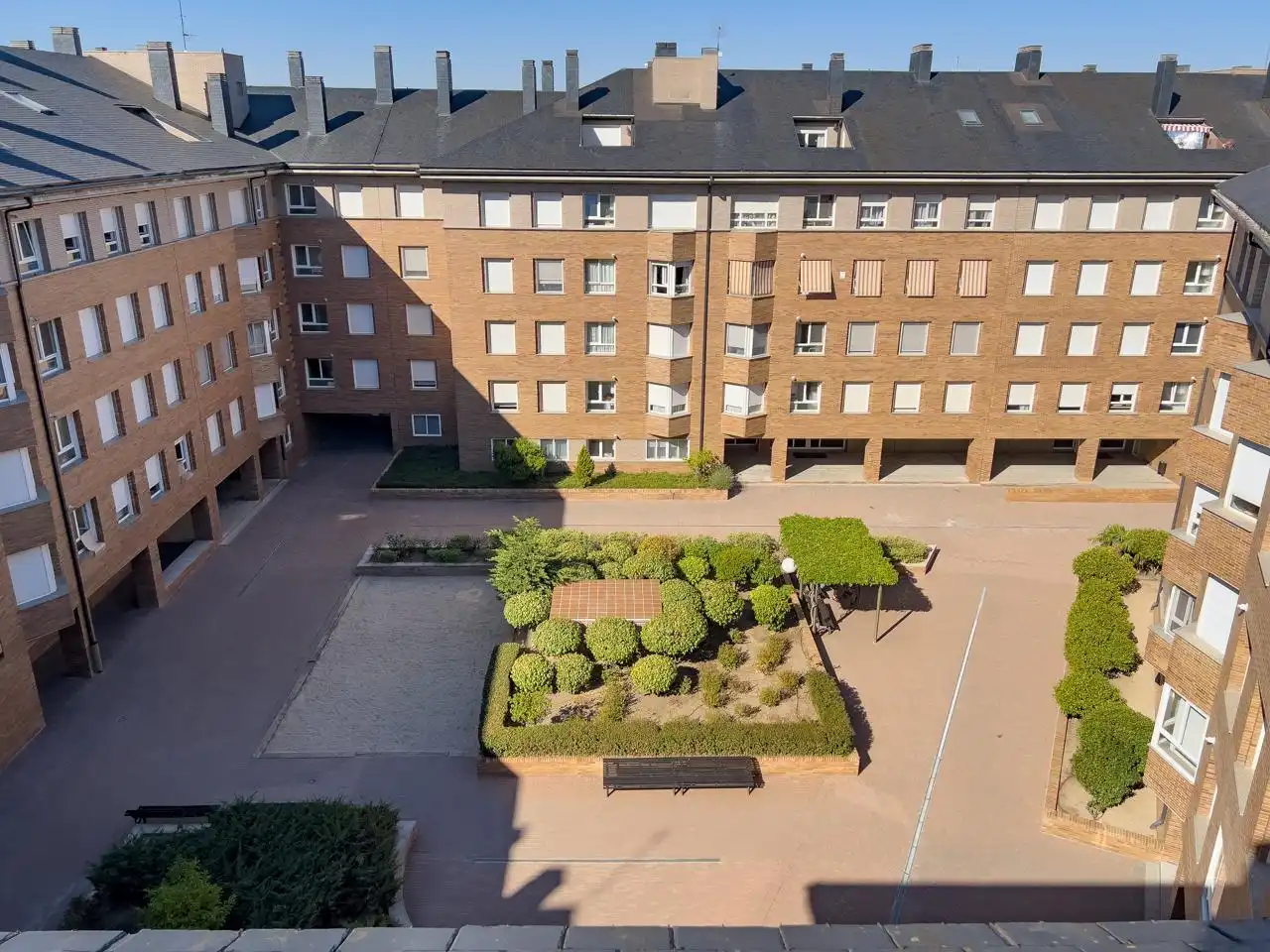 Vista exterior de Pis en venda en Ávila amb Calefacció, Jardí privat i Traster