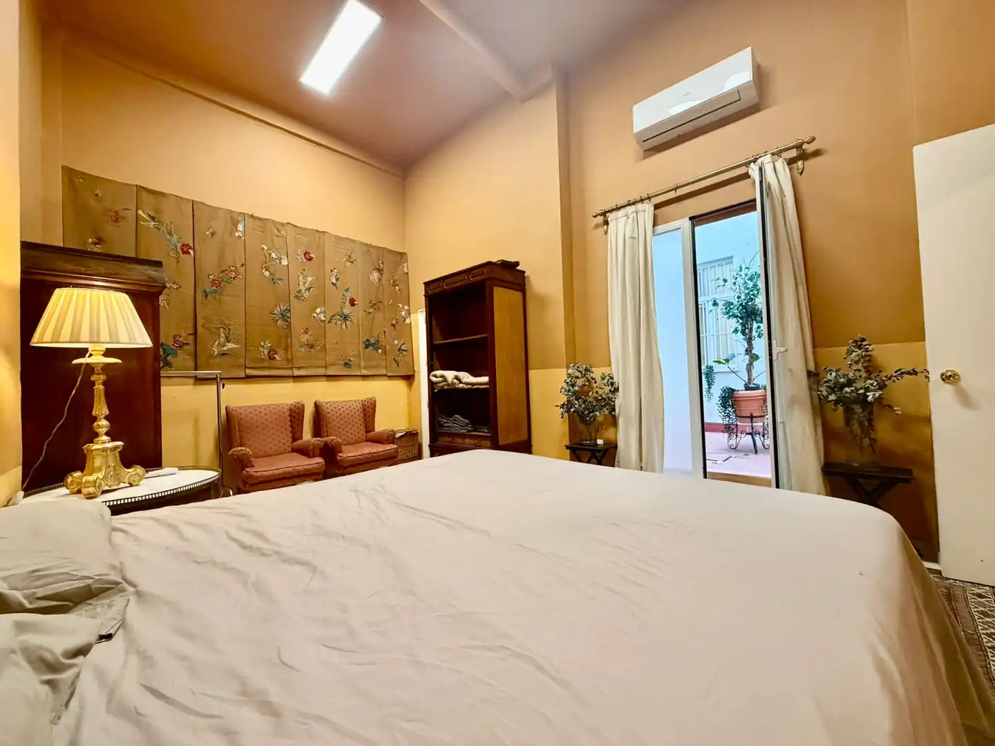 Habitación de Piso en venta en Sevilla con Aire acondicionado, Calefacción y Amueblado
