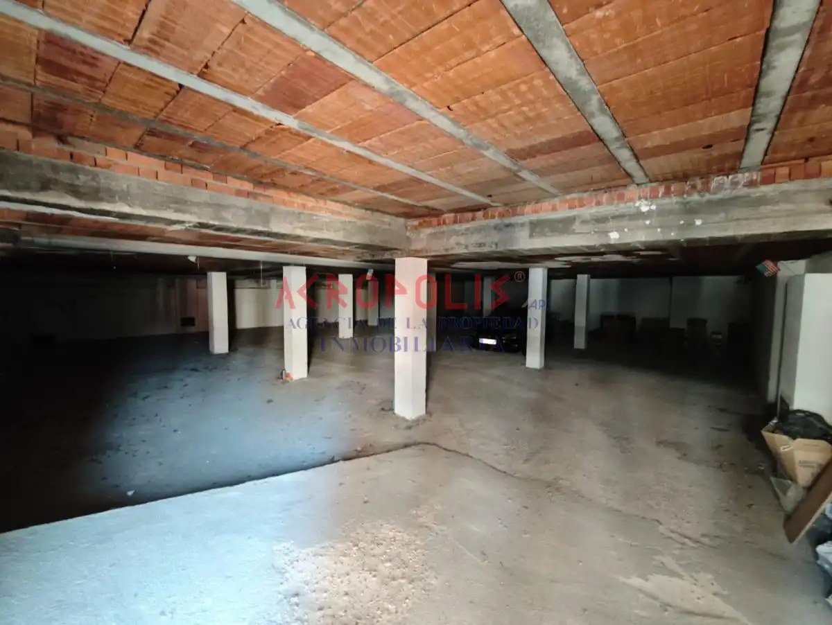 Business premises for sale in Benavente, imagen 2