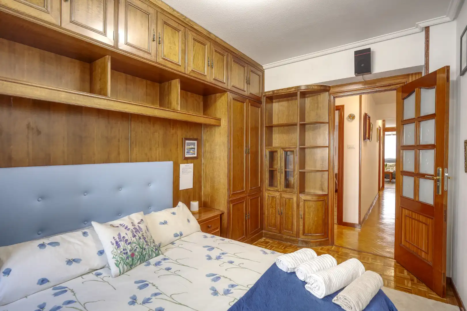 Habitación de Piso en venta en A Coruña Capital  con Calefacción, Parquet y Amueblado