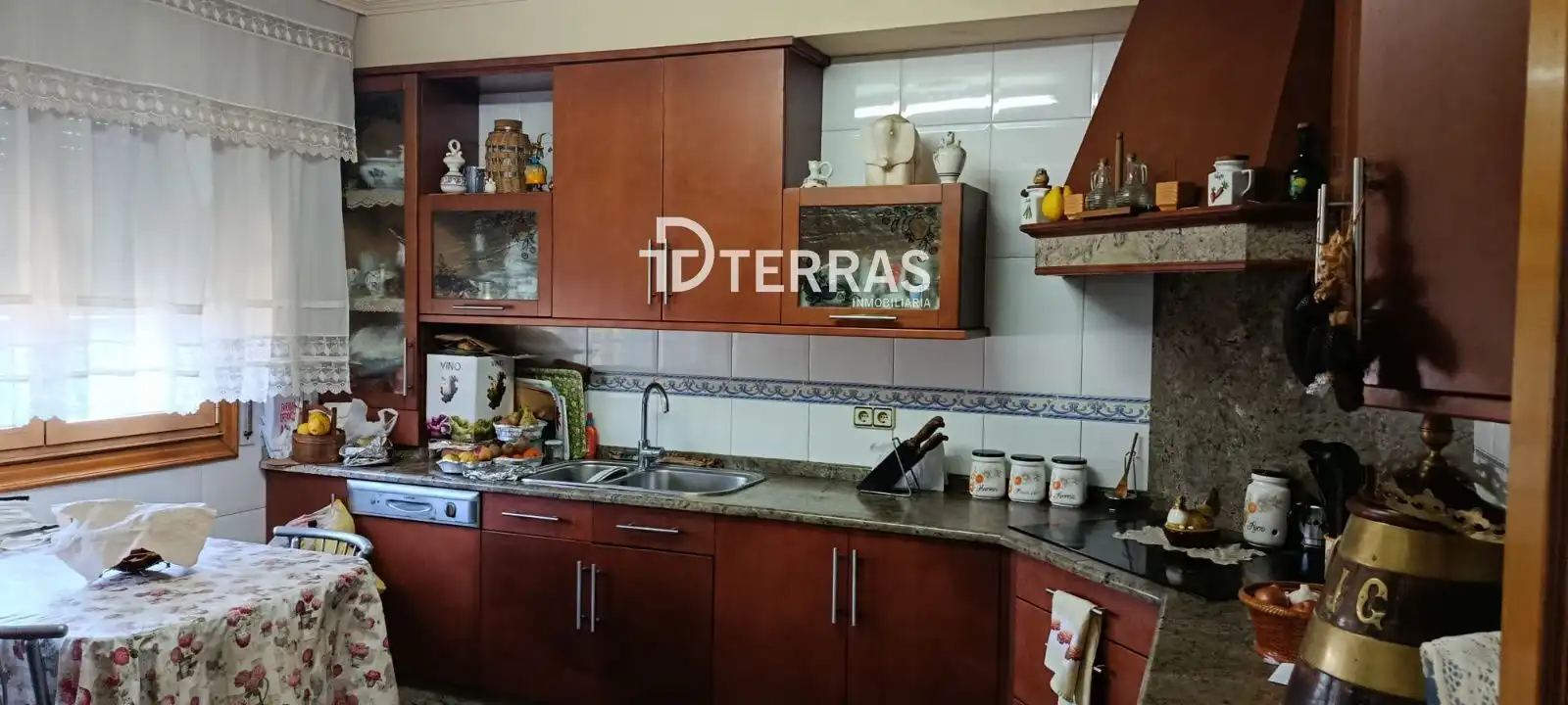 Cocina de Casa o chalet en venta en Vilaboa con Calefacción, Jardín privado y Terraza