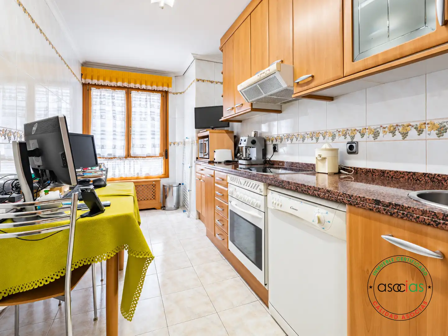 Cocina de Piso en venta en Gijón  con Calefacción y Parquet