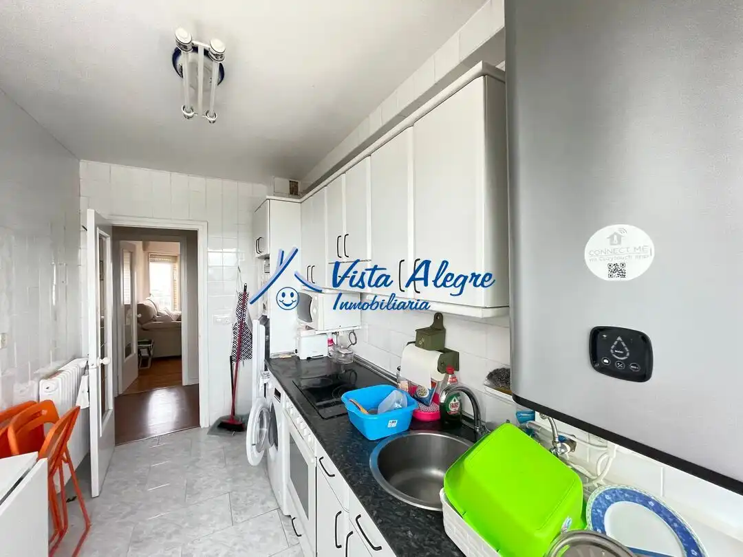 Cocina de Piso de alquiler en Haro con Jardín privado, Terraza y Piscina