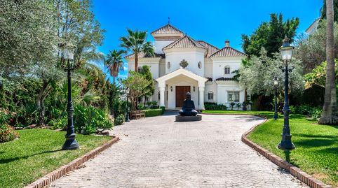 VILLA EN PRIMERA LINEA DE GOLF EN MARBELLA, imatge 2