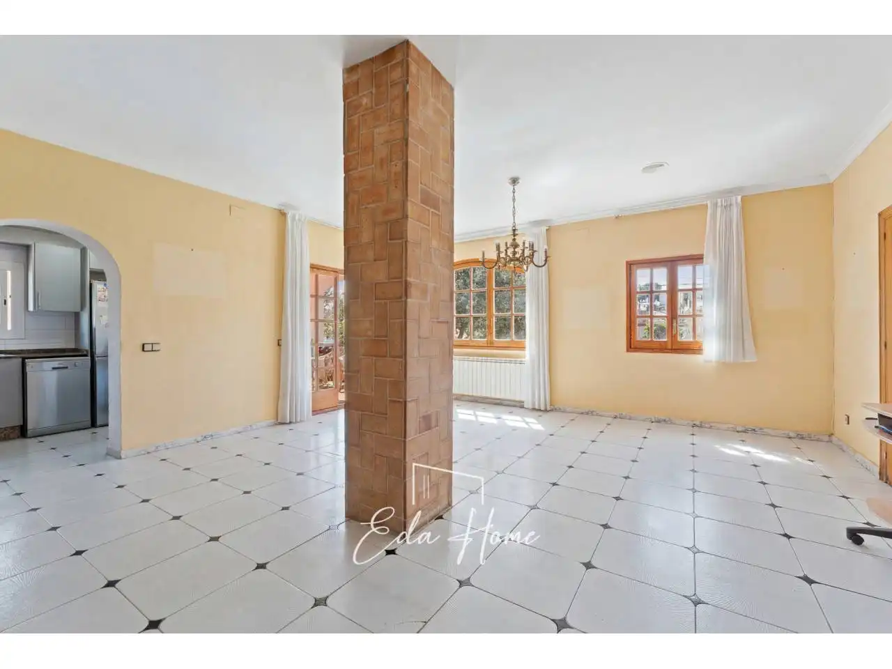 Comedor de Casa o chalet en venta en Canyelles con Aire acondicionado, Calefacción y Jardín privado