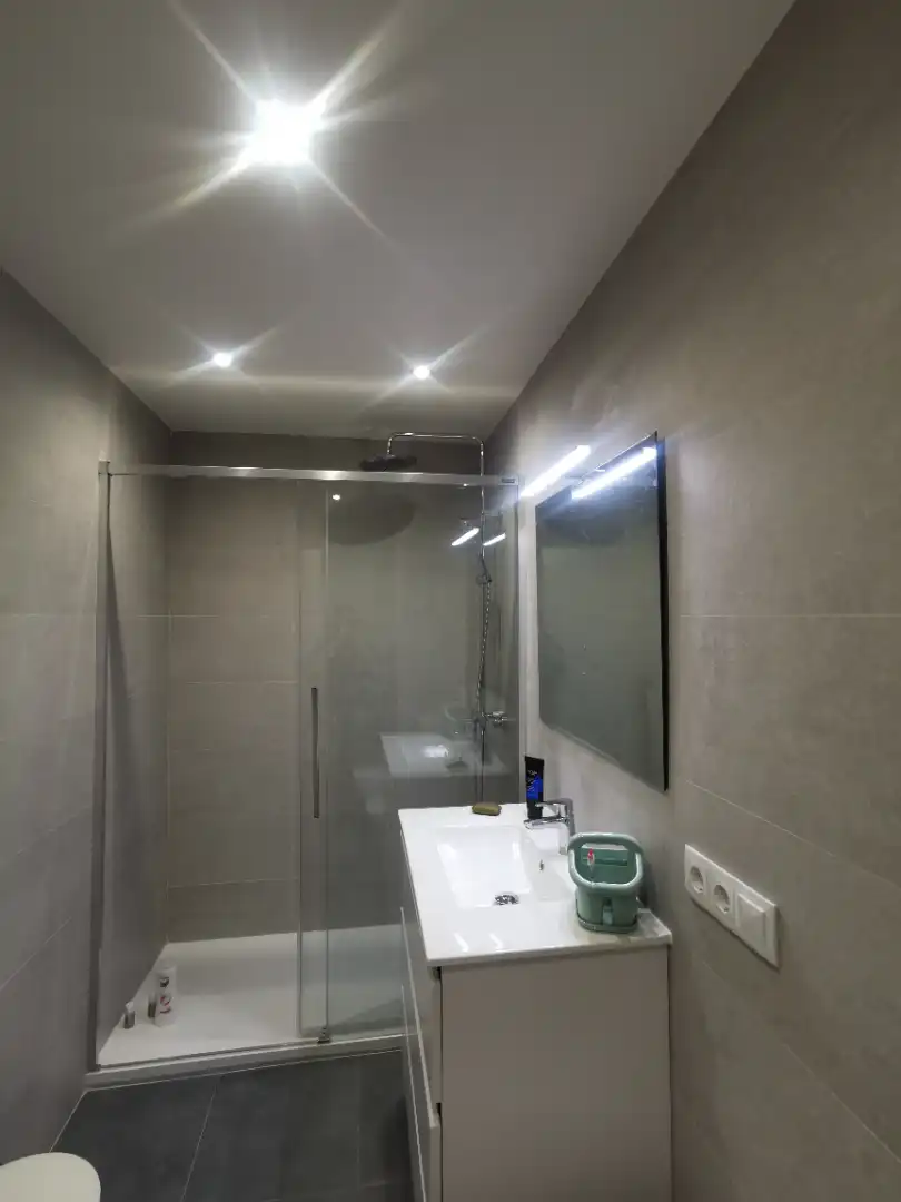 Bathroom of Flat for rent in Salamanca  with Heating, Furnished and Oven