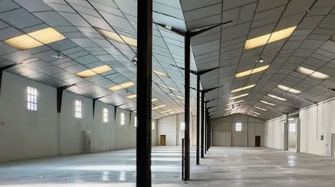 Foto 3 von Fabrikhallen zur Miete in Zona industrial, Pinto