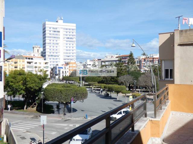 Casa-chalet en Venta en Calle PEÑISCOLA en Zona Papa Luna - Platja del Gurugú