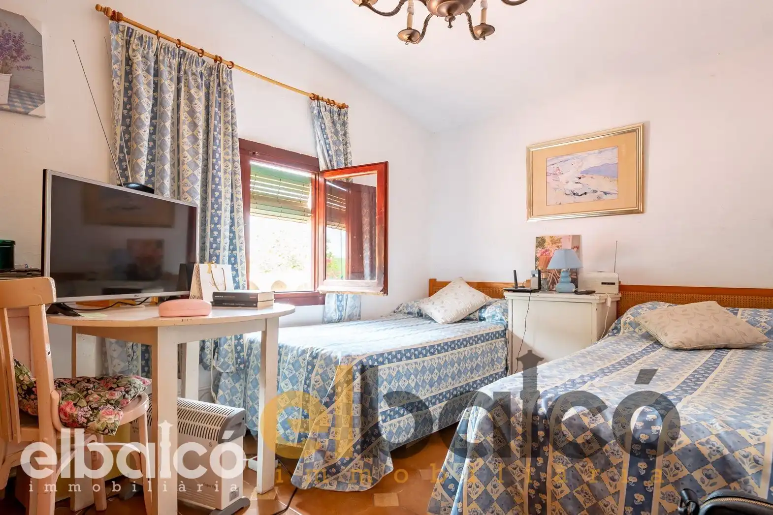 Bedroom of Country homes for sale in Valls  with Terrace, Swimming Pool and Furnished