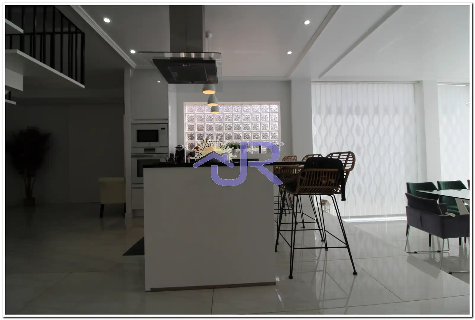 Kitchen of Houses for sale in Paracuellos de Jarama  with Air Conditioner, Private garden and Swimming Pool
