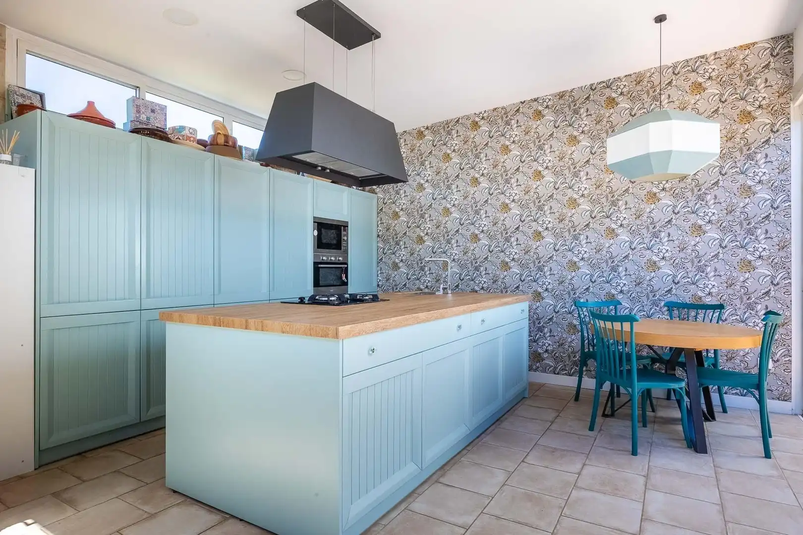 Kitchen of Houses for sale in Jerez de la Frontera  with Air Conditioner, Private garden and Terrace