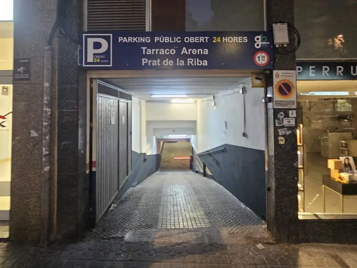 Parking de Garaje de alquiler en Tarragona con Alarma