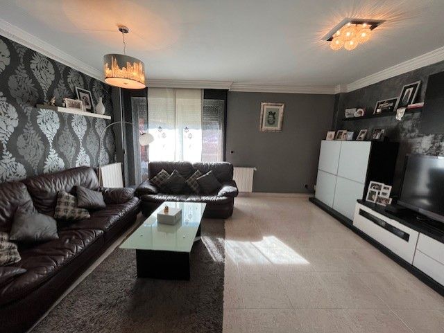 Living room of House or chalet for sale in Arroyo de la Encomienda  with Parquet flooring and Terrace