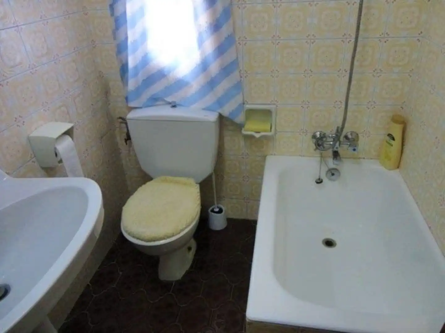 Baño de Piso en venta en Salas de los Infantes con Calefacción y Trastero
