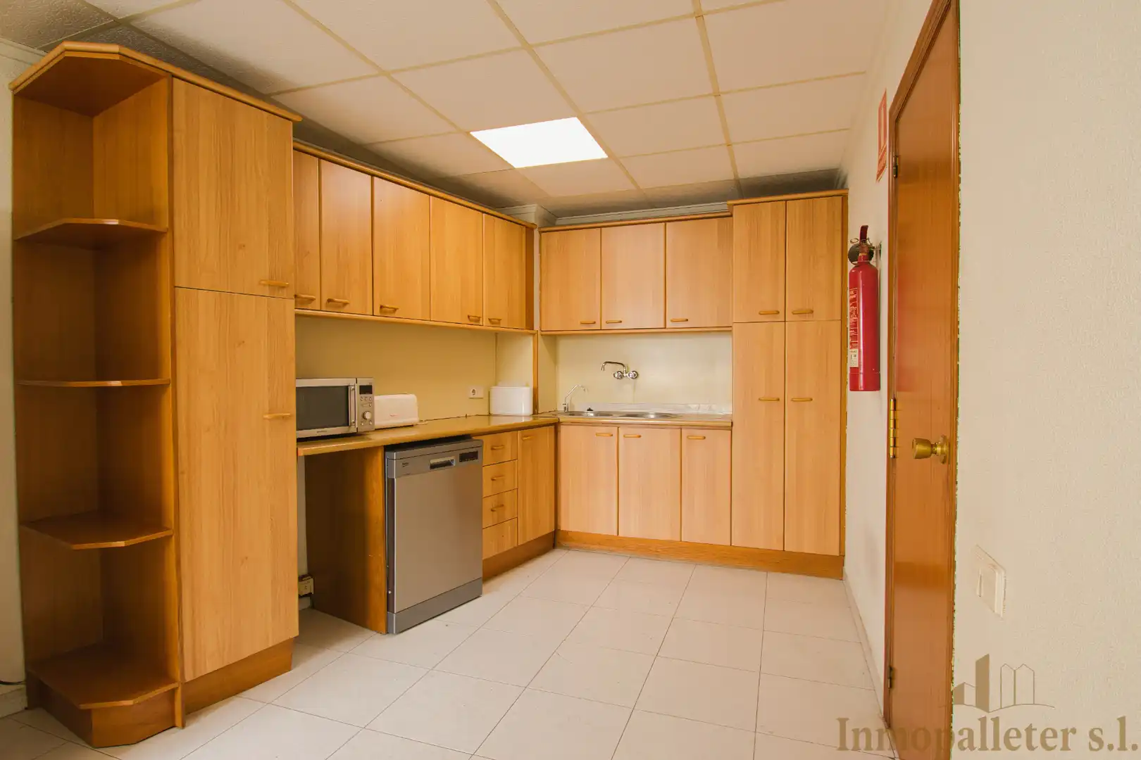 Küche von Büro zum Verkauf in Valencia mit Klimaanlage und Möbliert