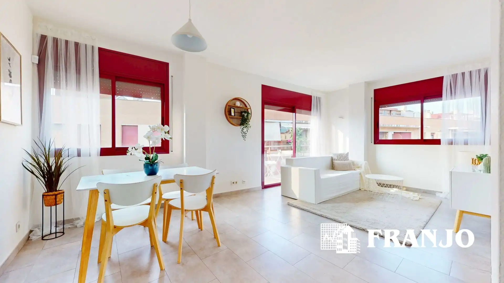 Außenansicht von Dachboden zum Verkauf in Sabadell mit Heizung, Terrasse und Schwimmbad