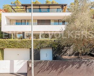 Exterior view of House or chalet for sale in  Barcelona Capital  with Air Conditioner, Heating and Private garden