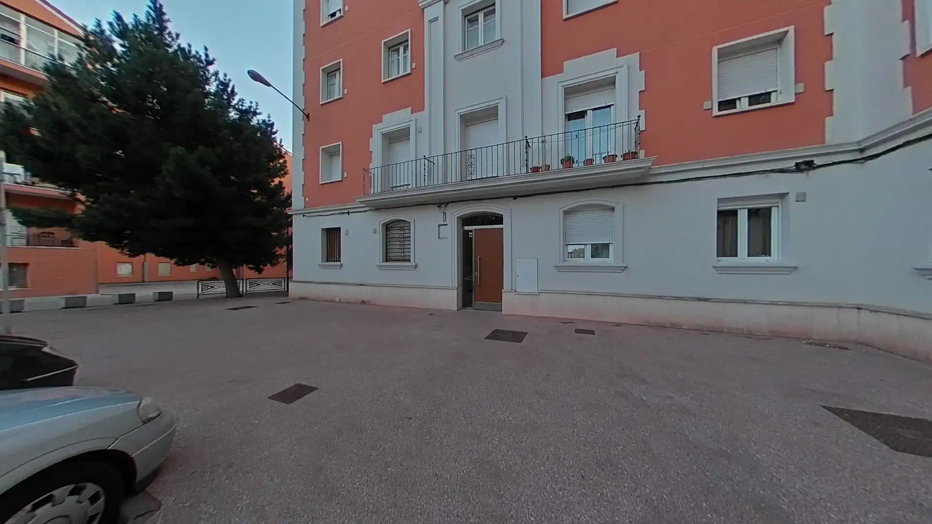 Vista exterior de Piso en venta en Burgos con Parquet