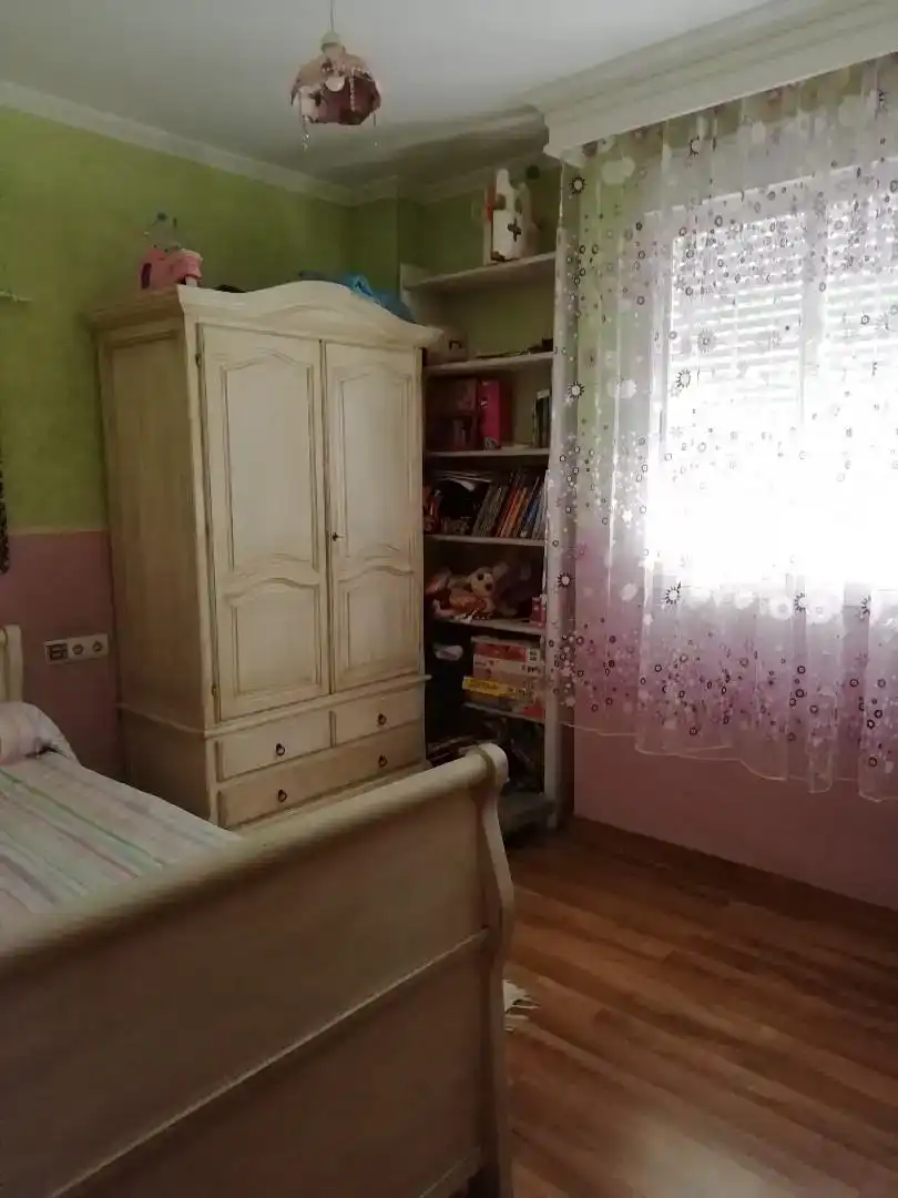 Habitación de Piso en venta en Algeciras con Parquet, Trastero y Amueblado