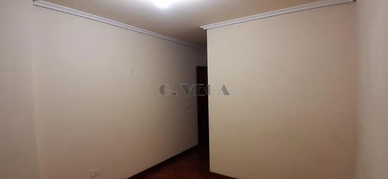 Habitación de Piso en venta en Vigo  con Calefacción, Parquet y Trastero