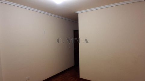 Foto 2 de Piso en venta en Zamora, 88, O Castro, Vigo
