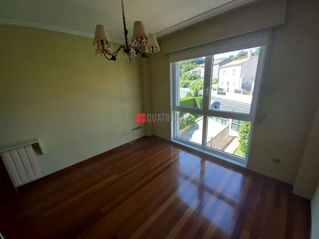 Habitación de Casa o chalet de alquiler en Santiago de Compostela  con Calefacción, Jardín privado y Trastero