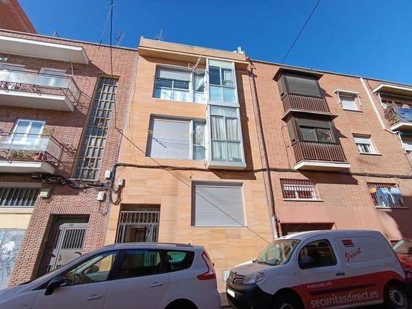 Piso en Venta en  RODRIGO UHAGON, 12 en Pradolongo