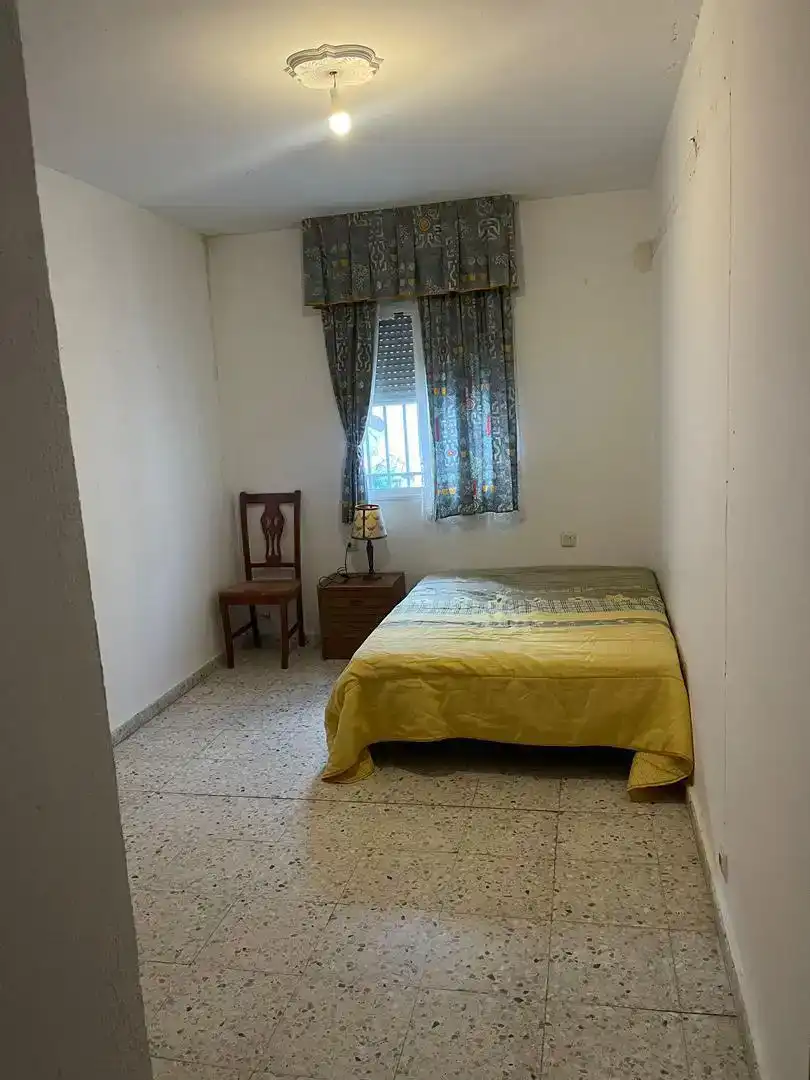 Schlafzimmer von Erdgeschoss zur Miete in Villar del Rey mit Möbliert, Ofen und Waschmaschine