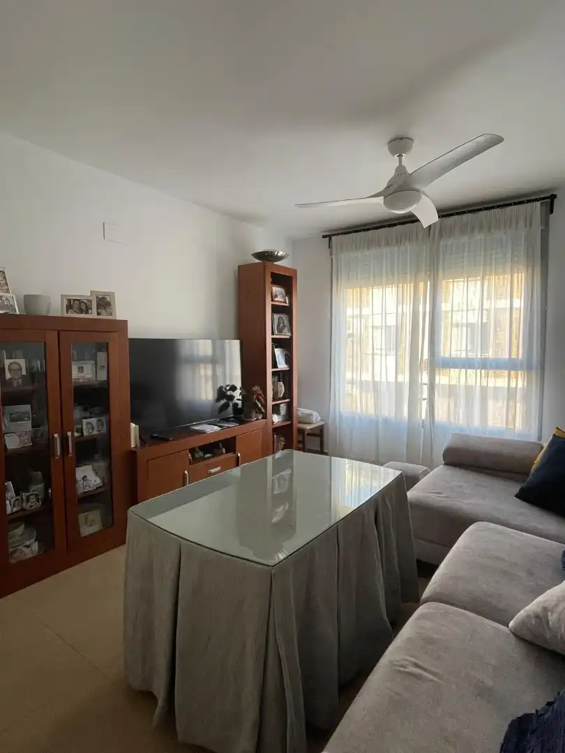 Living room of Flat for sale in Córdoba  with Air Conditioner, Heating and Furnished
