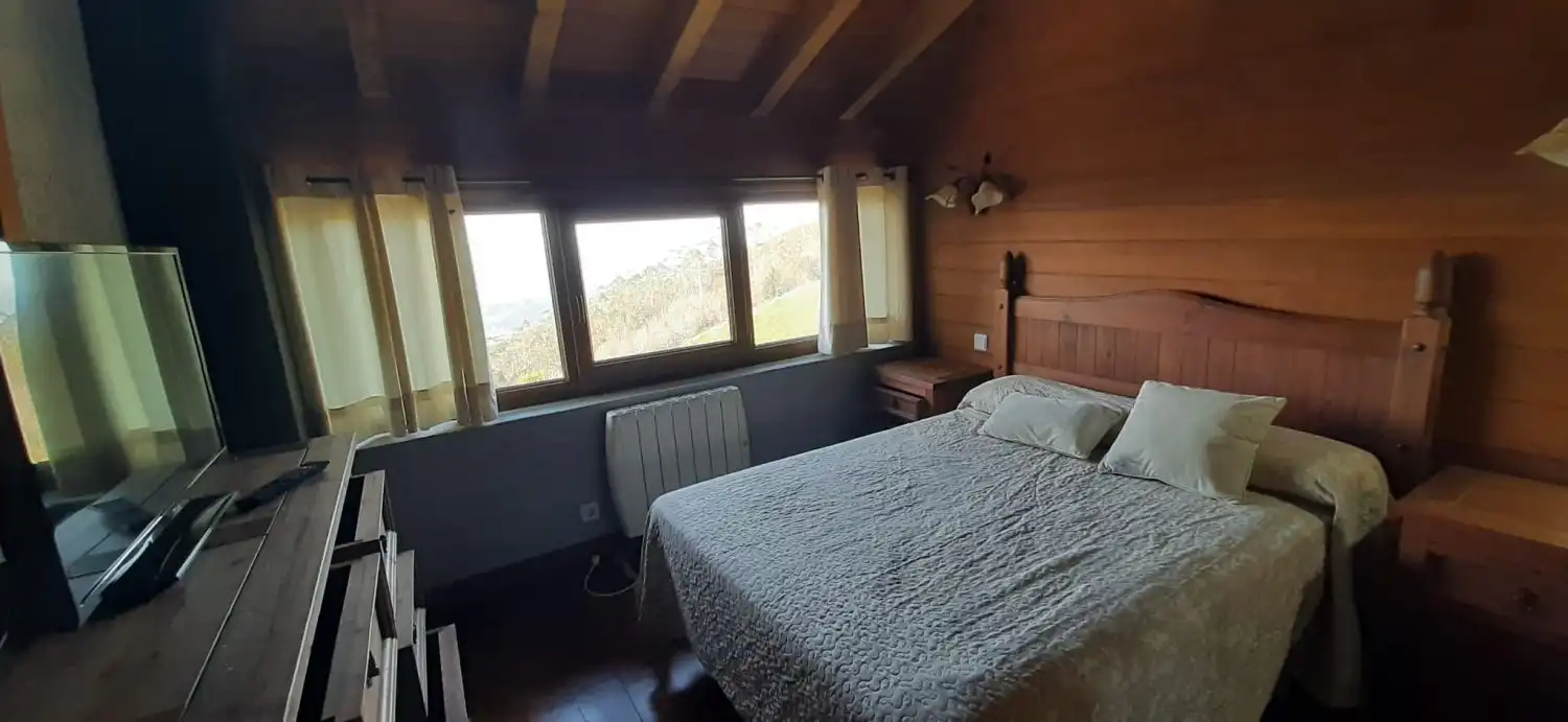 Habitación de Casa o chalet en venta en Solórzano con Calefacción, Trastero y Amueblado