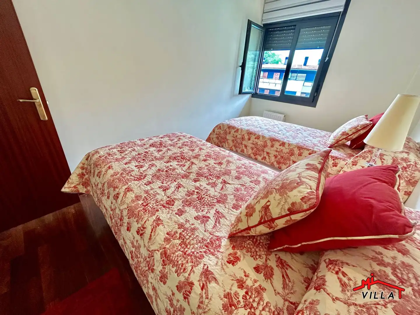 Habitación de Piso en venta en Ramales de la Victoria con Calefacción, Terraza y Piscina comunitaria