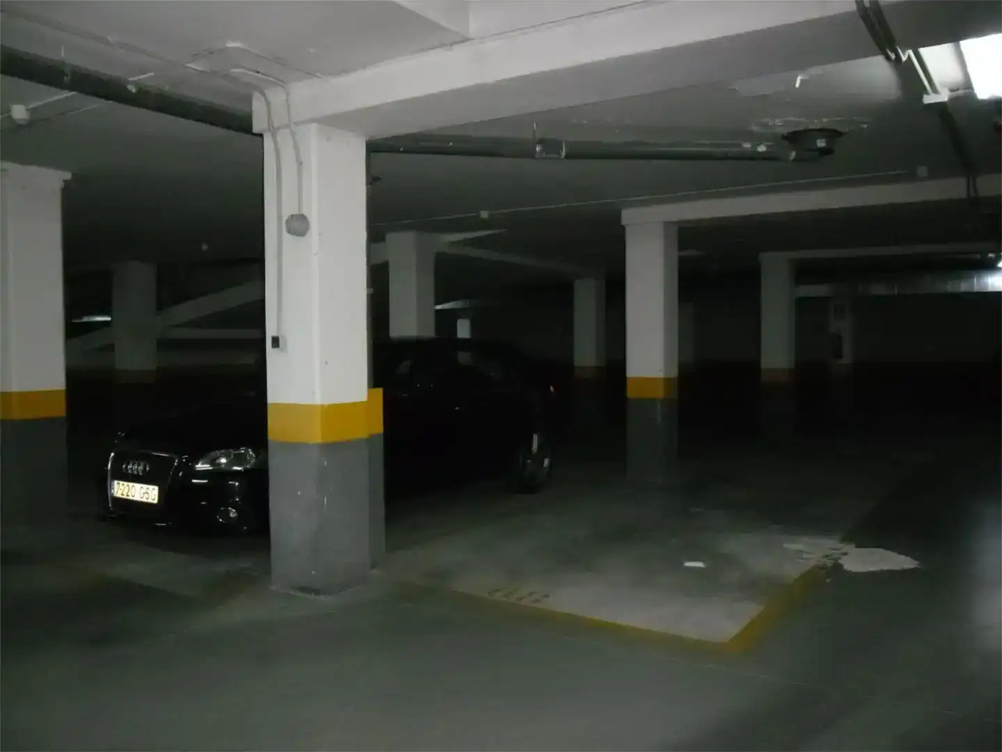 Parkplatz von Garage zum Verkauf in Madrid