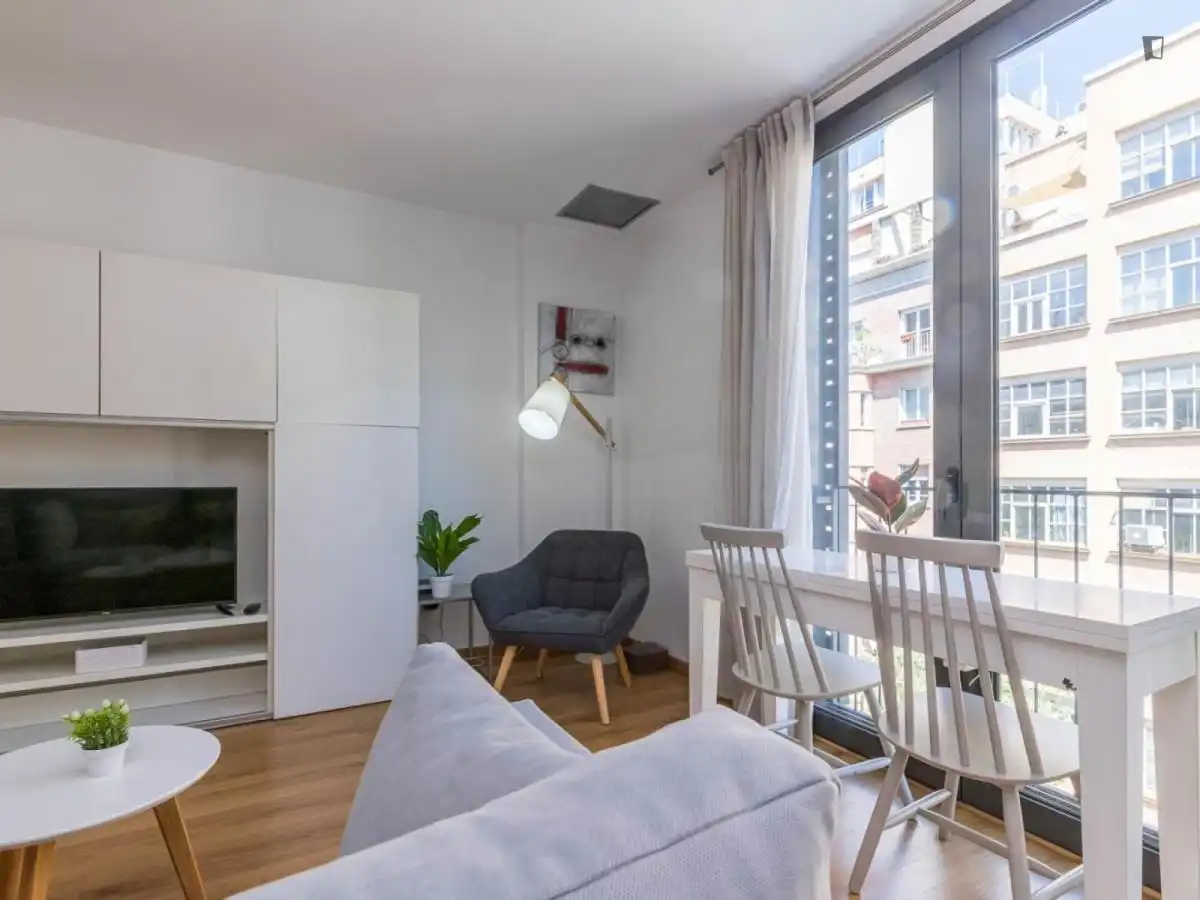 Appartement compact avec ascenseur à louer à Sarrià - Sant Gervasi, imagen 6