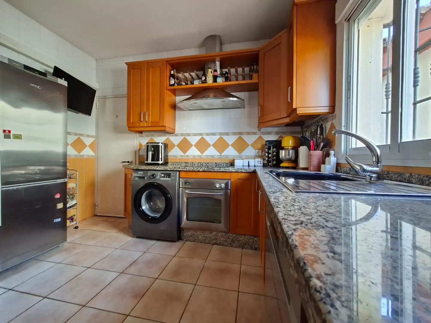 Kitchen of Houses for sale in Chiclana de la Frontera  with Private garden