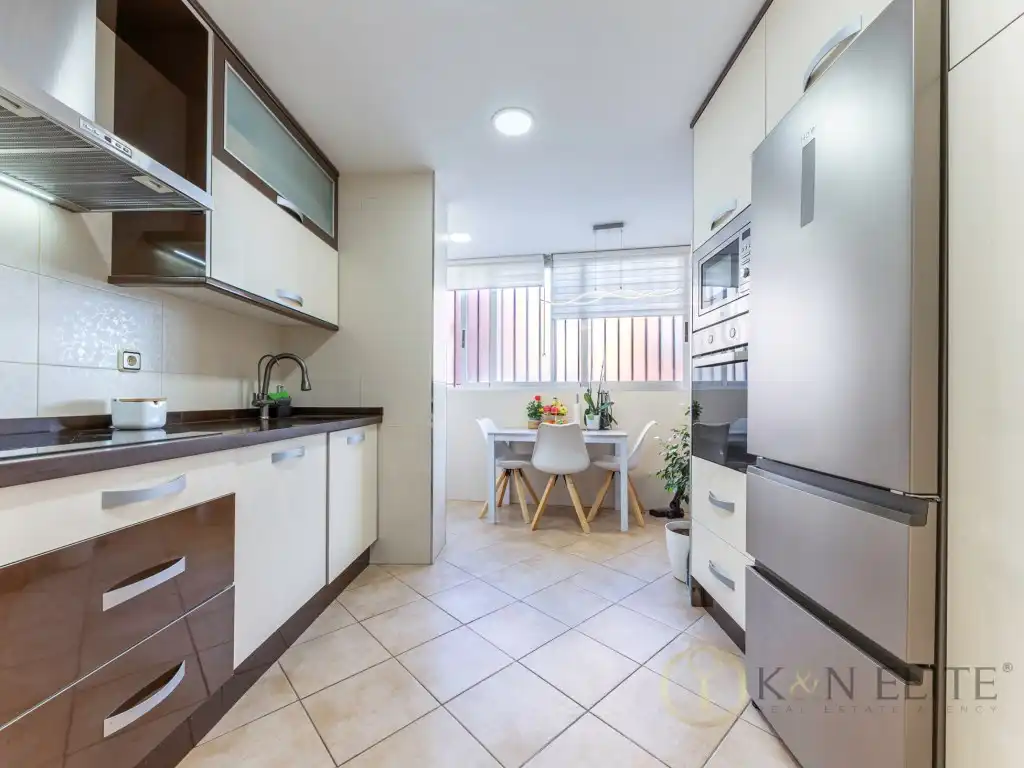 Flat with pool for sale in Avenida Aiguera, imagen 12