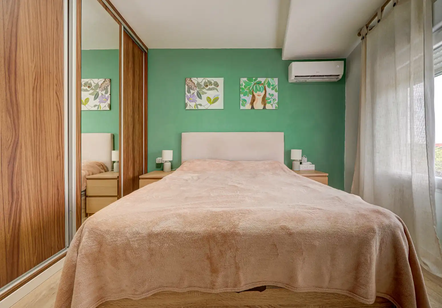 Habitación de Piso en venta en Paterna con Aire acondicionado, Parquet y Horno