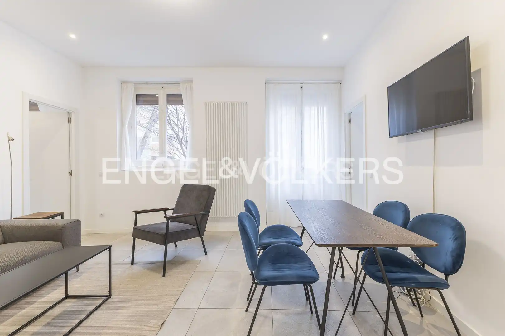 Exterior view of Flat for rent in Madrid  with Air Conditioner, Heating and Furnished
