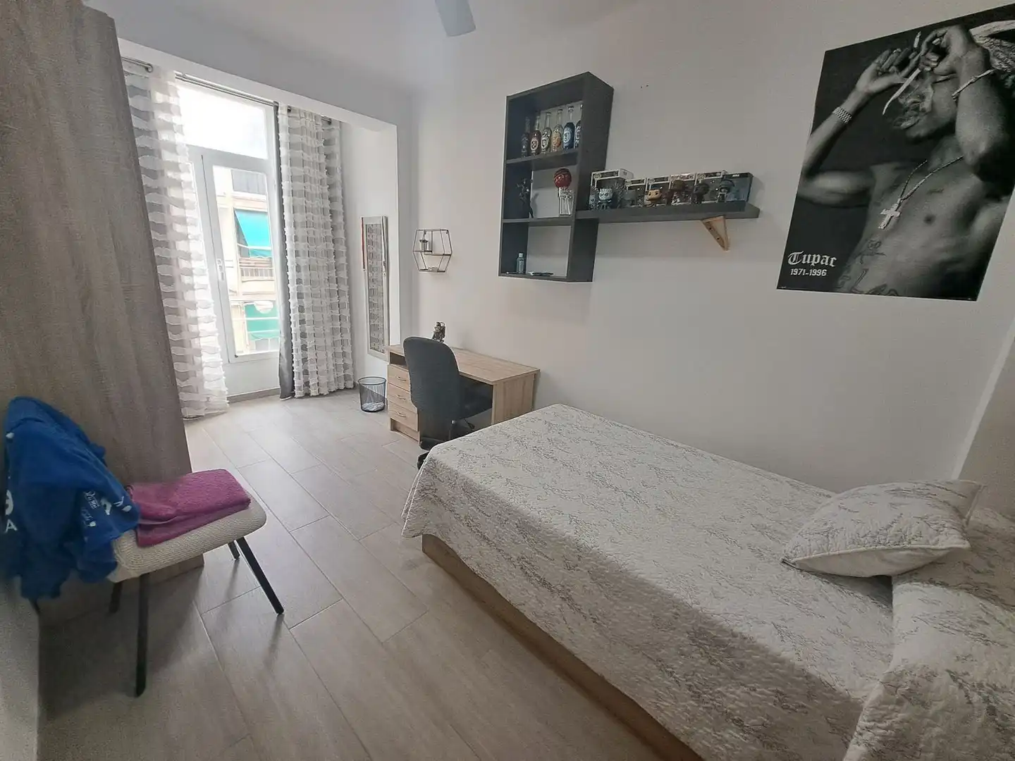 Habitación de Piso de alquiler en Granada con Aire acondicionado, Calefacción y Balcón