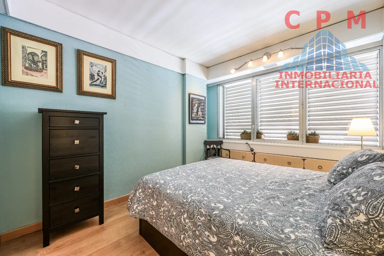 Schlafzimmer von Wohnung zur Miete in Madrid mit Klimaanlage, Heizung und Parkett