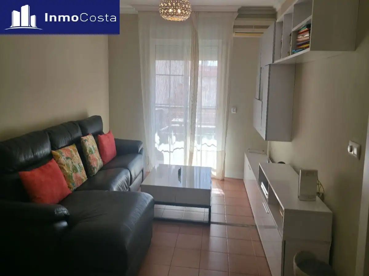 Sala de estar de Piso en venta en La Línea de la Concepción con Terraza y Trastero