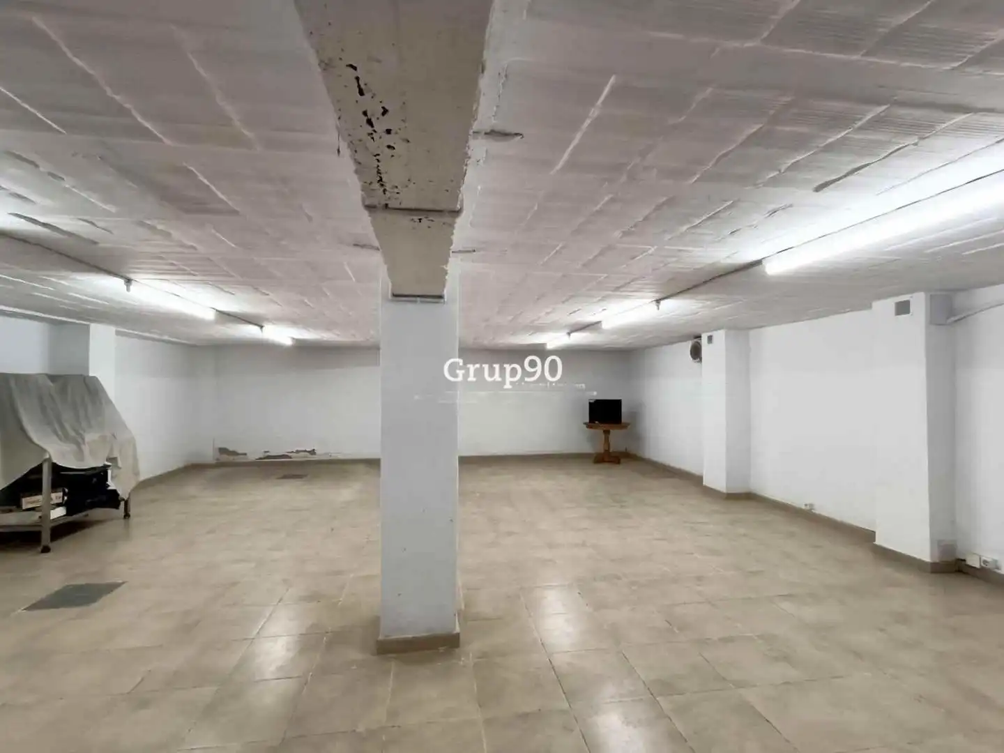 Local comercial en venda a Calle ISAAC ALBENIZ, imagen 30