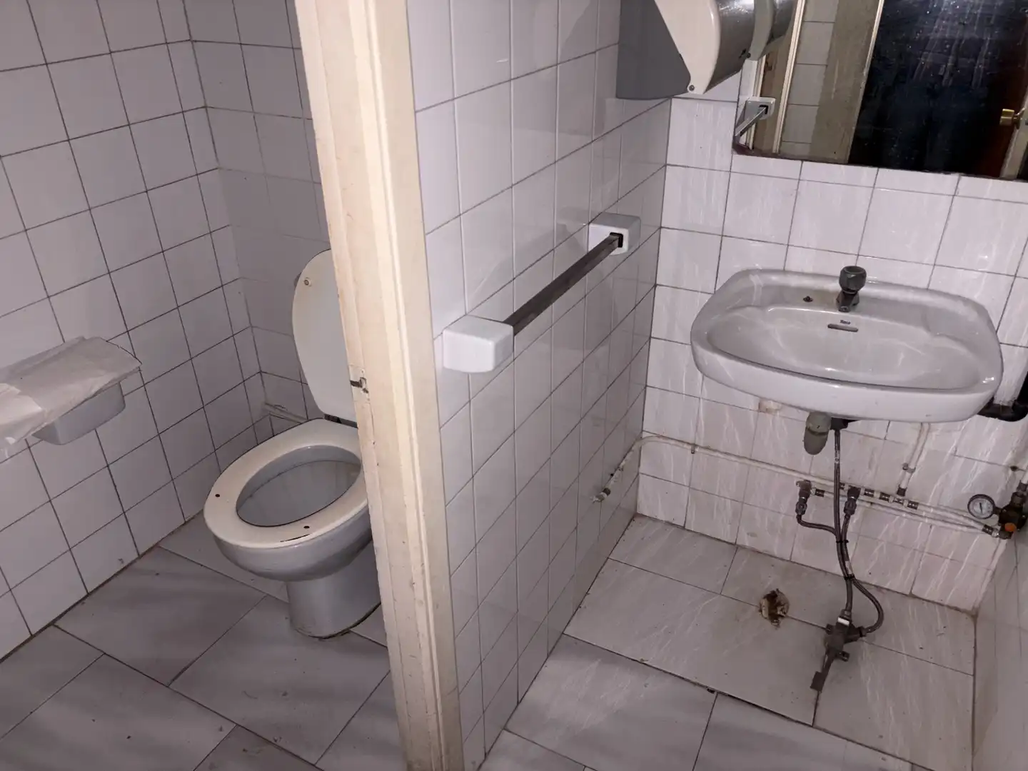Baño de Local de alquiler en Vigo 