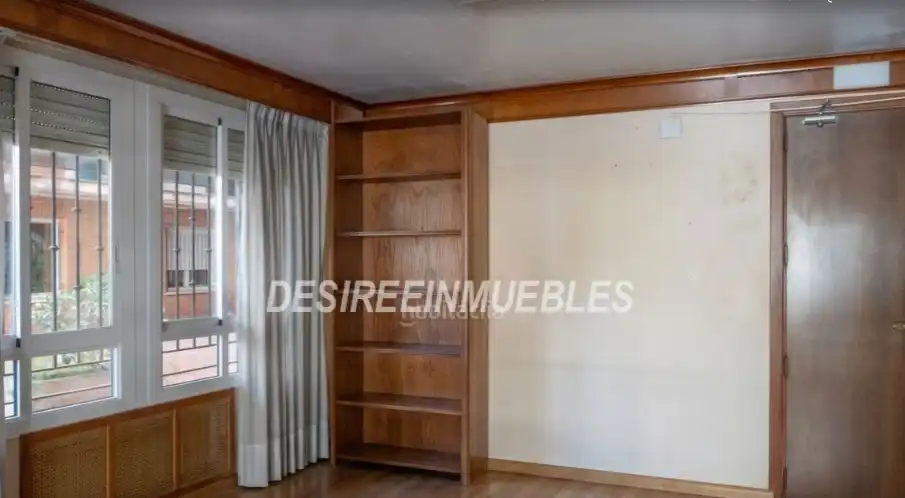 Habitación de Oficina en venta en Valencia