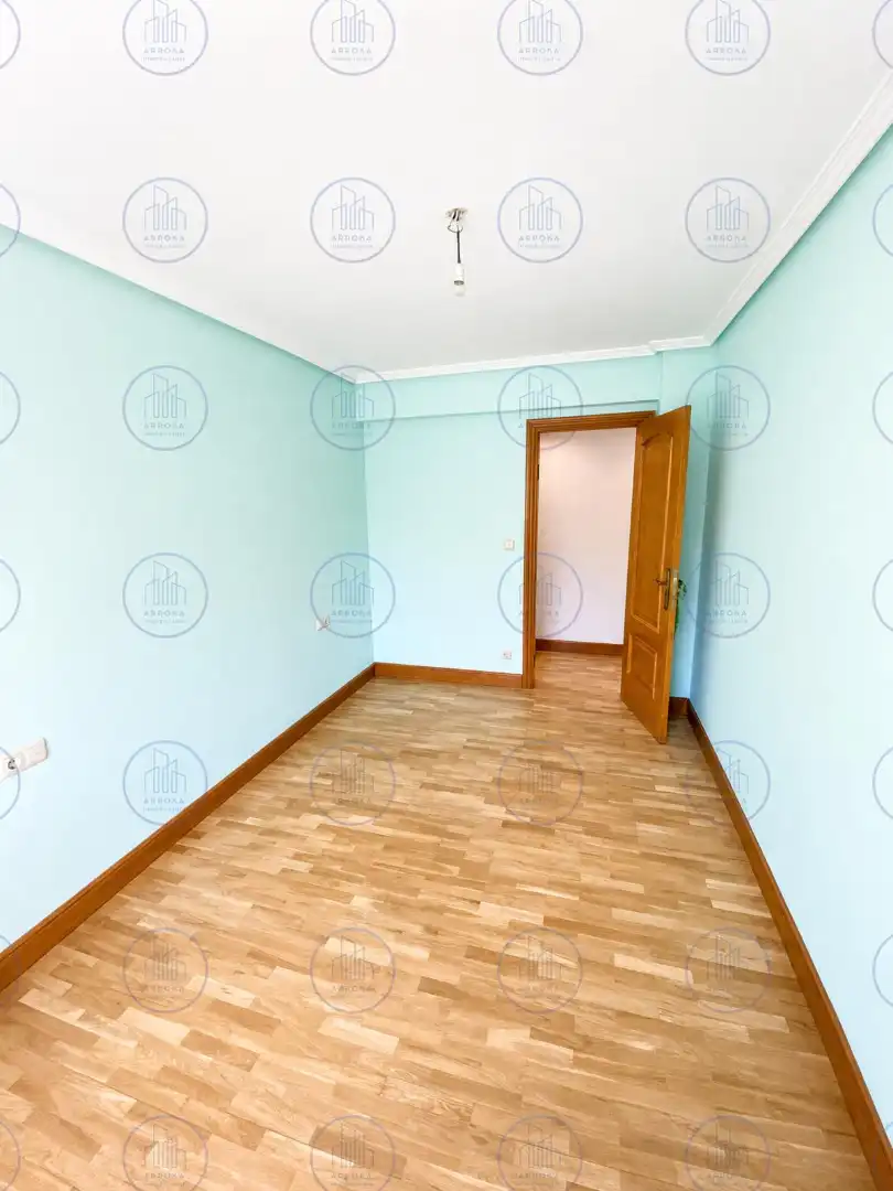 Wohnung zum Verkauf in Hernani mit Heizung, Parkett und Terrasse